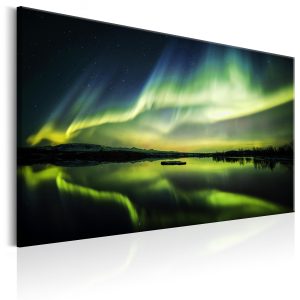 ARTGEIST Beautiful Glow - Northern Lights i gr&ouml;na nyanser tryckt p&aring; duk - Flera storlekar 120x80 - Artgeist