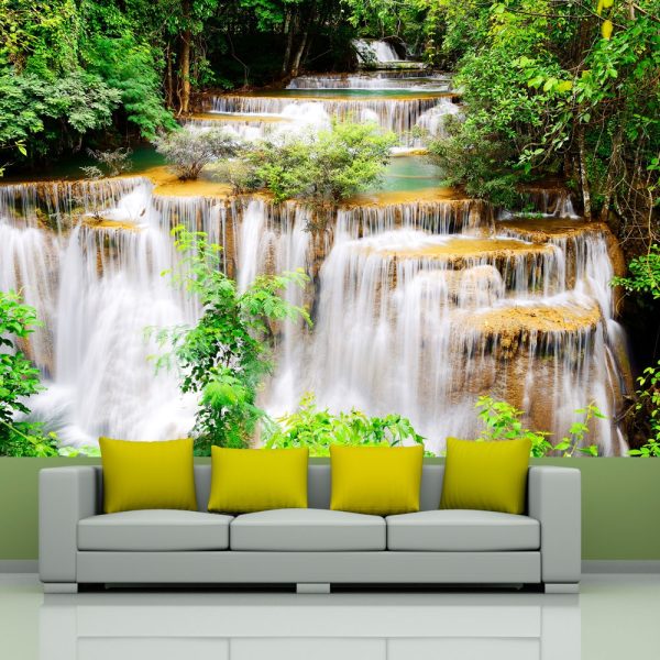 ARTGEIST Natur fototapet med motiv av stort vattenfall i tropisk skog - Artgeist