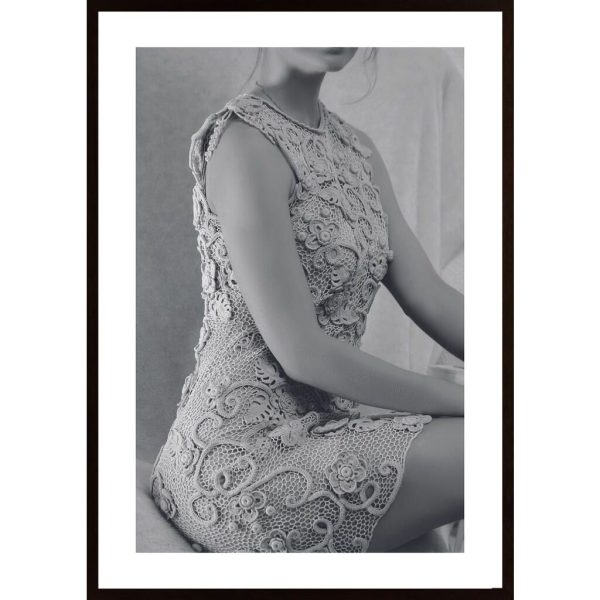 Beautiful Dress Horizontal Poster - Hambedo